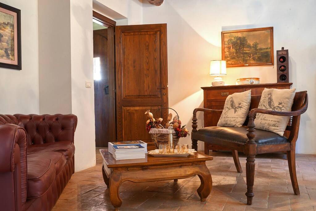Casale Rosso Villa Castel San Felice ภายนอก รูปภาพ